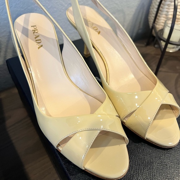 Prada sling back open toe heels - Picture 3 of 6